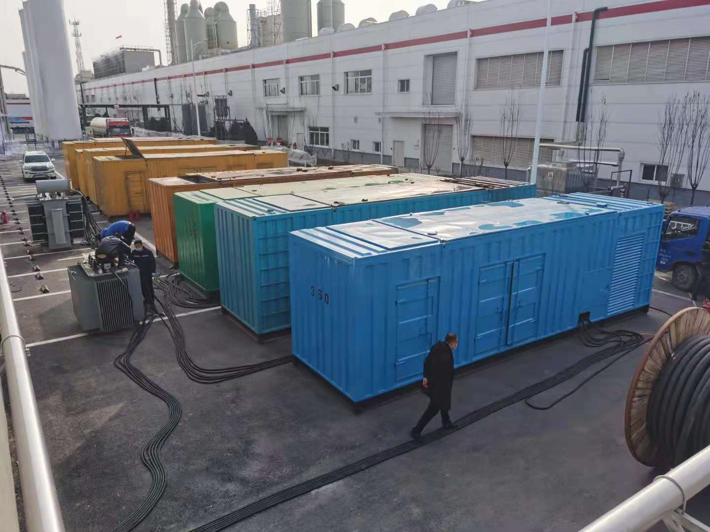阜南发电机出租-两相发电机与三相发电机有何区别?